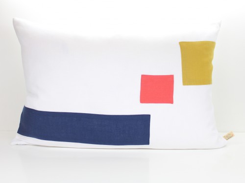 GEOMETRIC CUSHION N°2